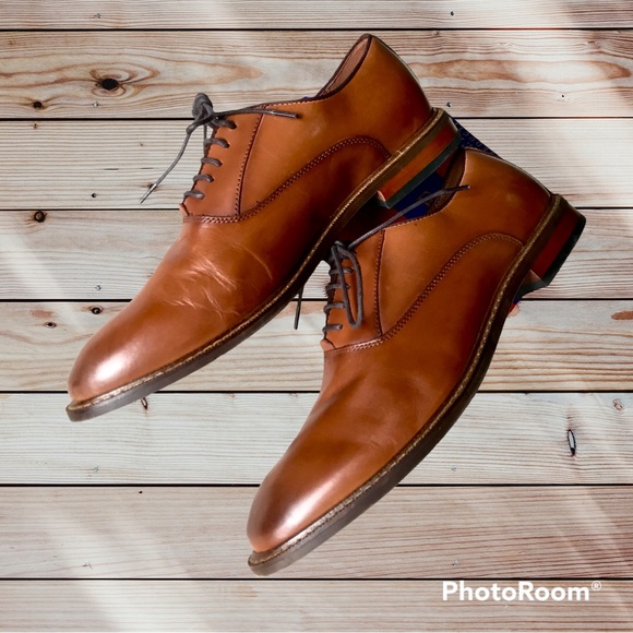 Men’s Vince Camuto lamson Cap Toe Oxfords size 8.5 Wide. make me an offer. - Picture 3 of 8